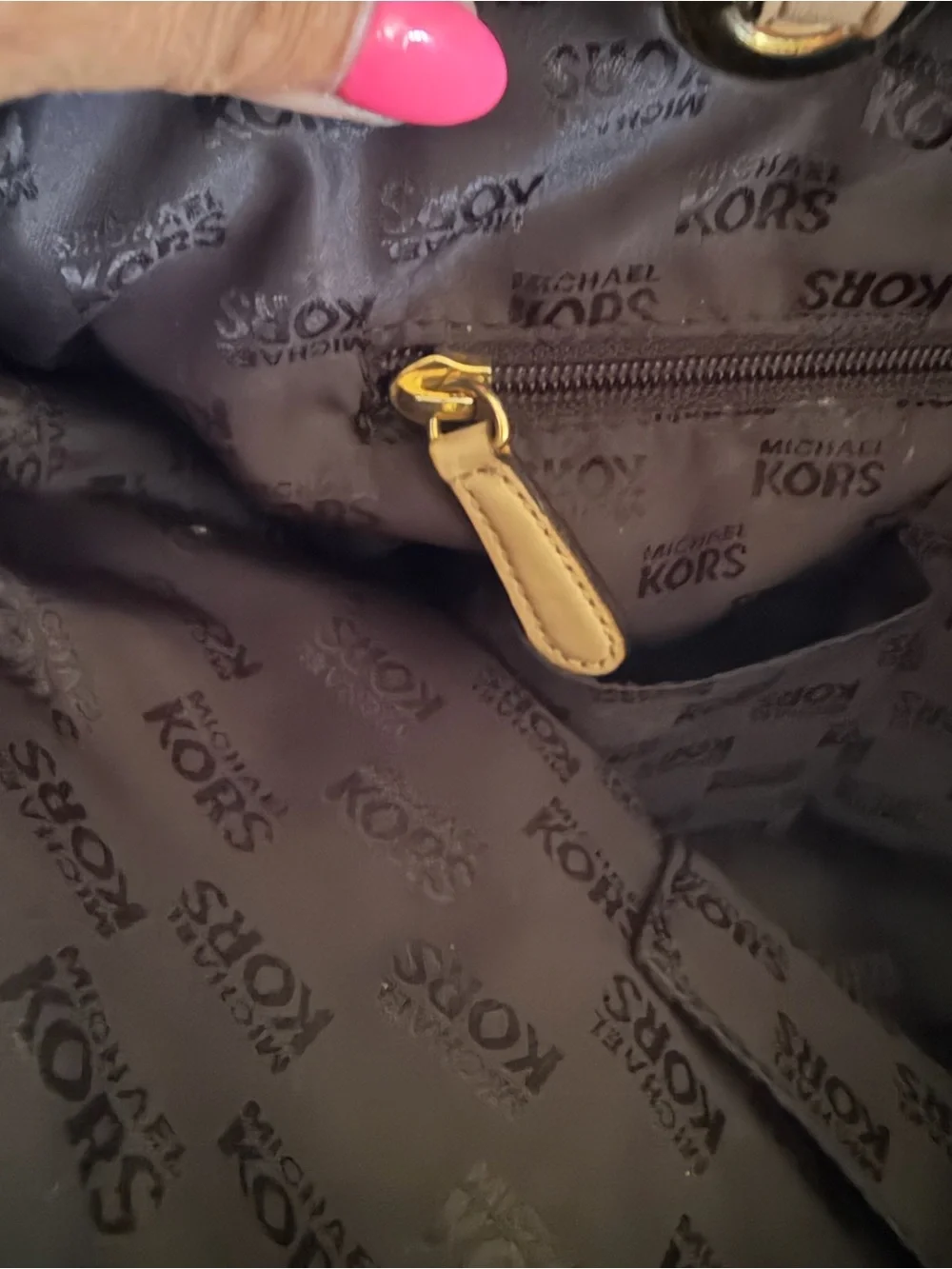 Michael Kors Jet Set Signature Patent Leather Tote